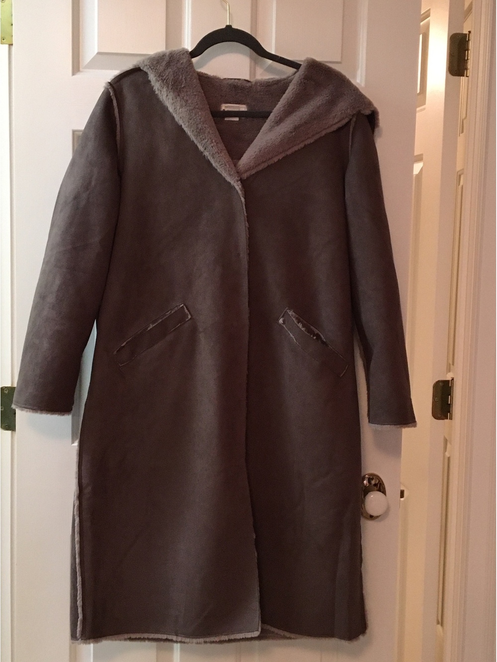 For The Republic Faux Shearling Hooded Coat in Gray, Size Large